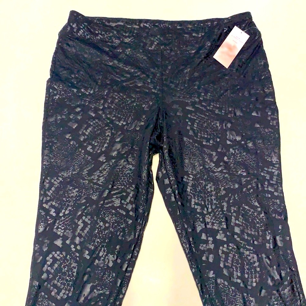 New Direction Studio python yummy legging.